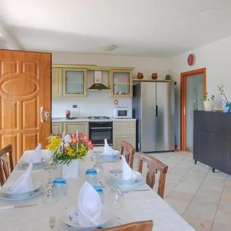 3 Bedroom In * Porto Potenza Picena